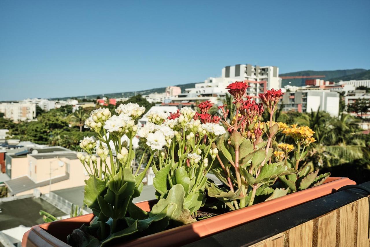 Appart'Eden : Vue Panoramique Sur Saint-Denis Apartment Sainte Clotilde Exterior photo